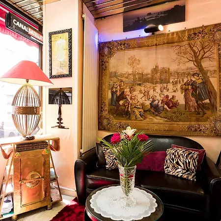 Voltaire Hotel