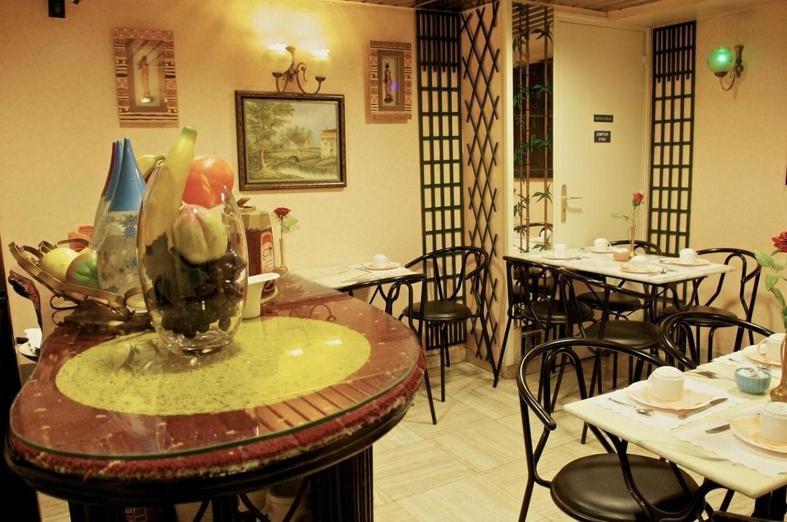 Hotel Voltaire Parigi